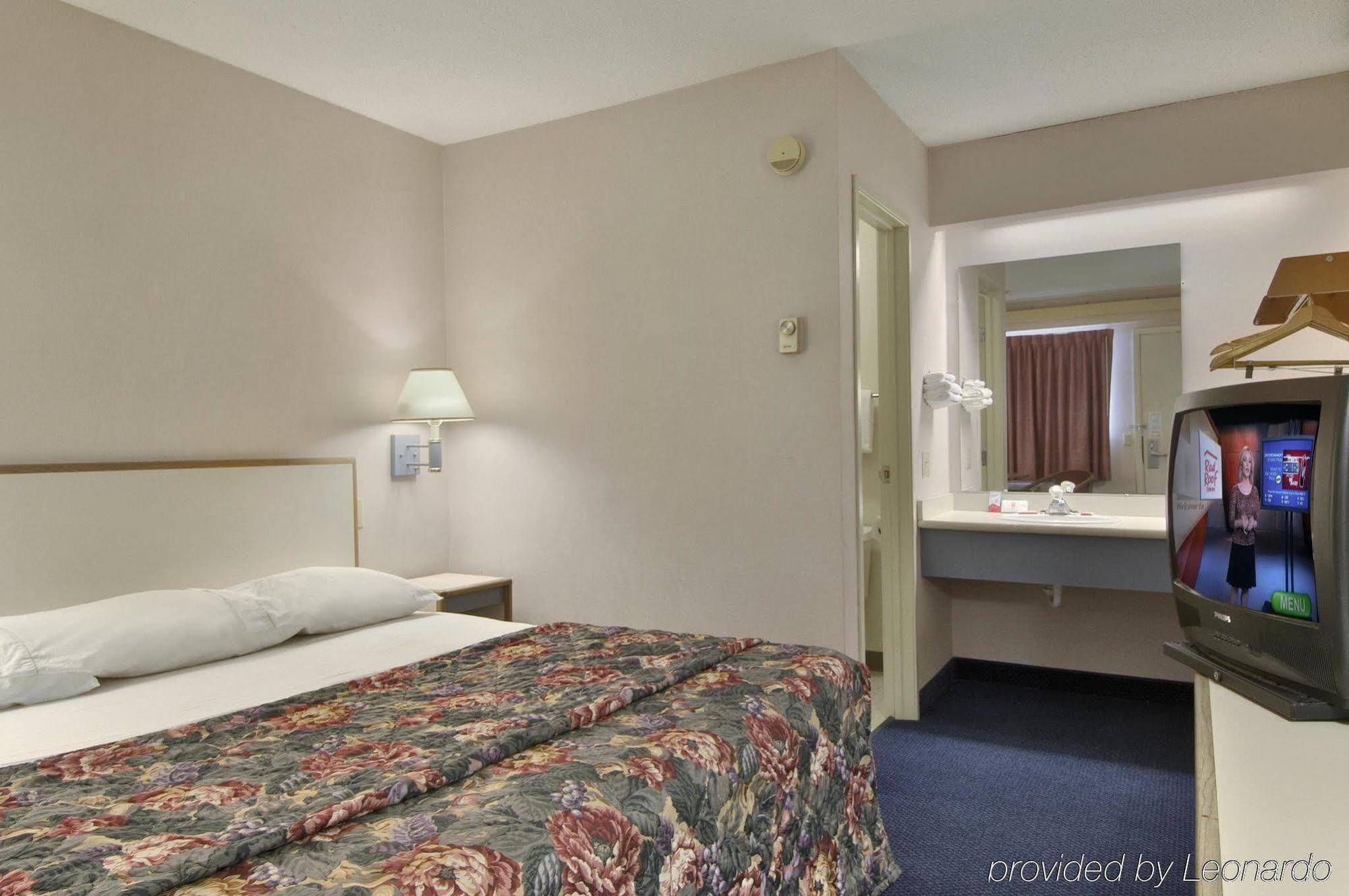 Red Roof Inn Columbia, Mo Bagian luar foto